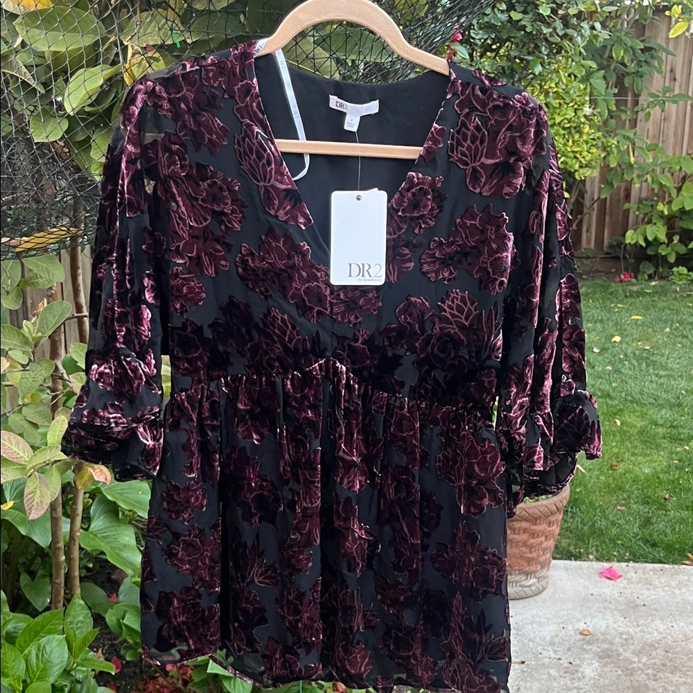 DR2 Women's Black and Burgundy Floral Blouse